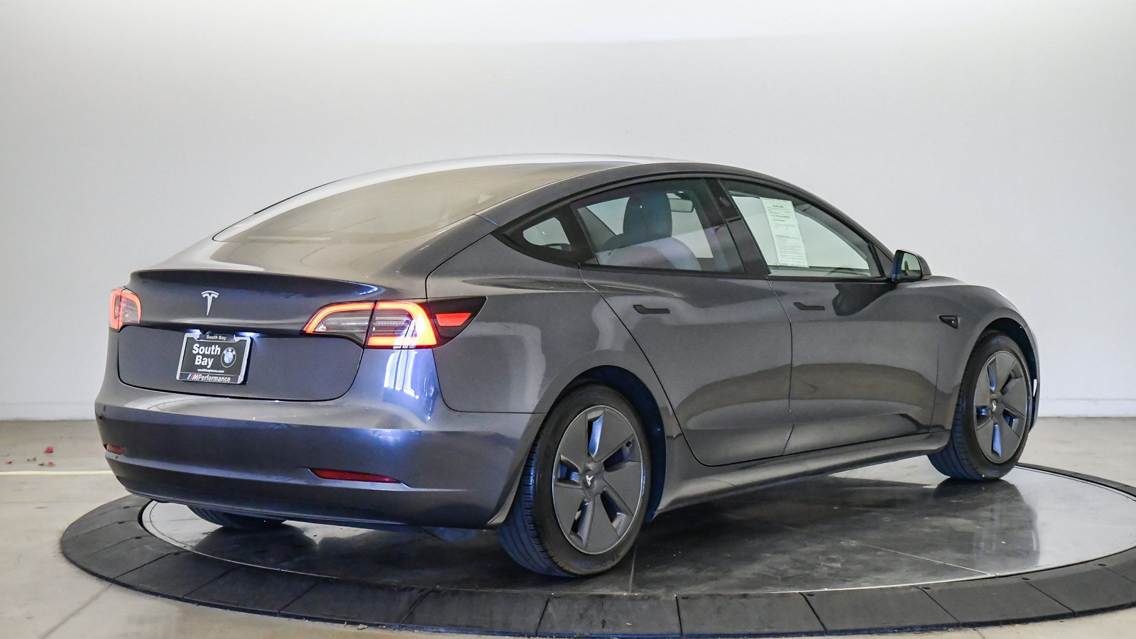 Used 2021 Tesla Model 3 Standard Range Plus RWD image 5