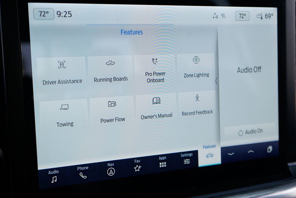 Used 2023 Ford F150 Lariat w/ Equipment Group 502A High image 32