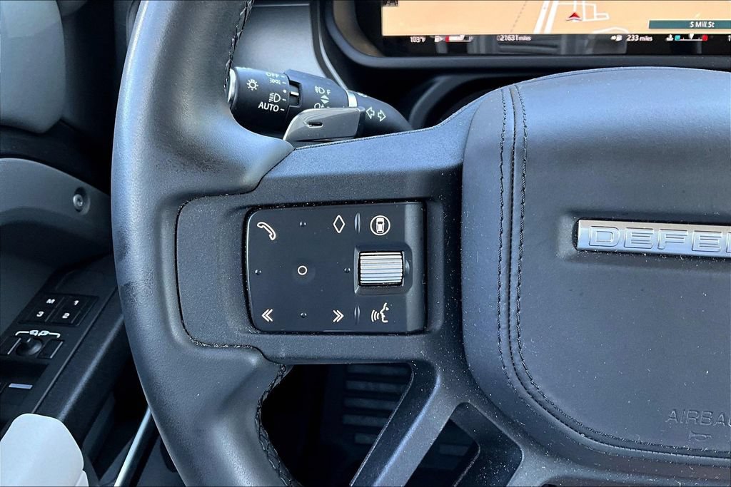 Used 2025 Land Rover Defender 130 V8 AWD/4WD image 20