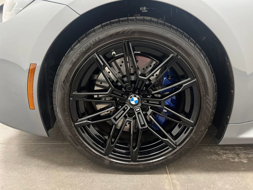 Used 2025 BMW M2 w/ Lighting Package image 29