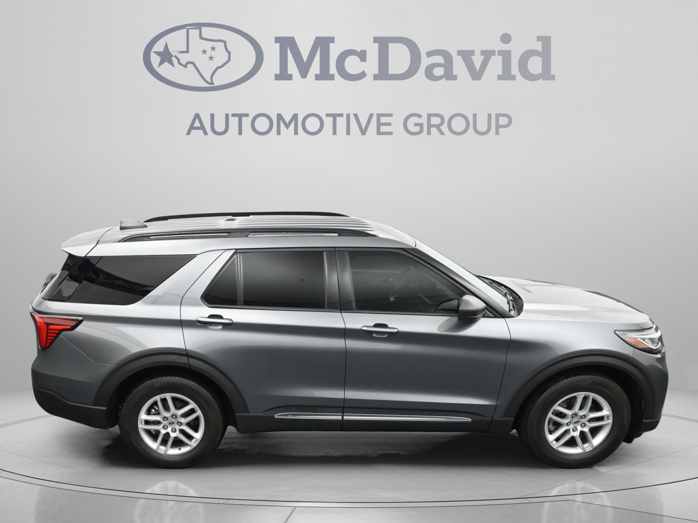 Used 2025 Ford Explorer Active RWD image 40