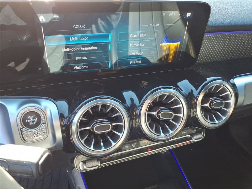 Used 2022 Mercedes-Benz GLB 250 GLB 250 image 28