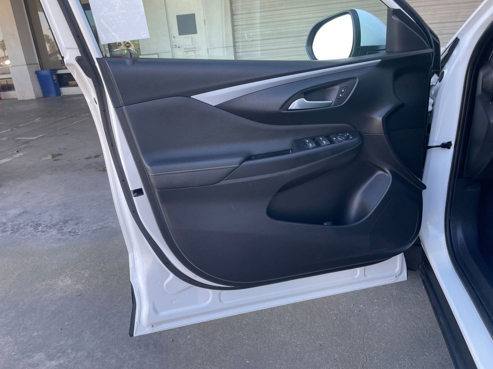 Used 2025 Buick Envista Preferred image 18