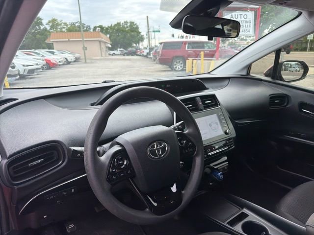 Used 2020 Toyota Prius LE FWD image 9