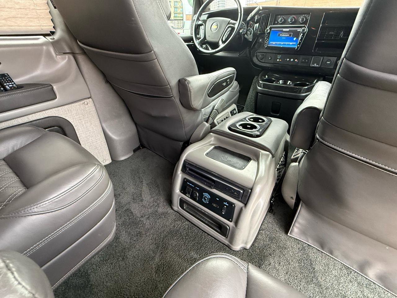 Used 2022 Chevrolet Express 2500 Extended w/ Enhanced Convenience Package image 33