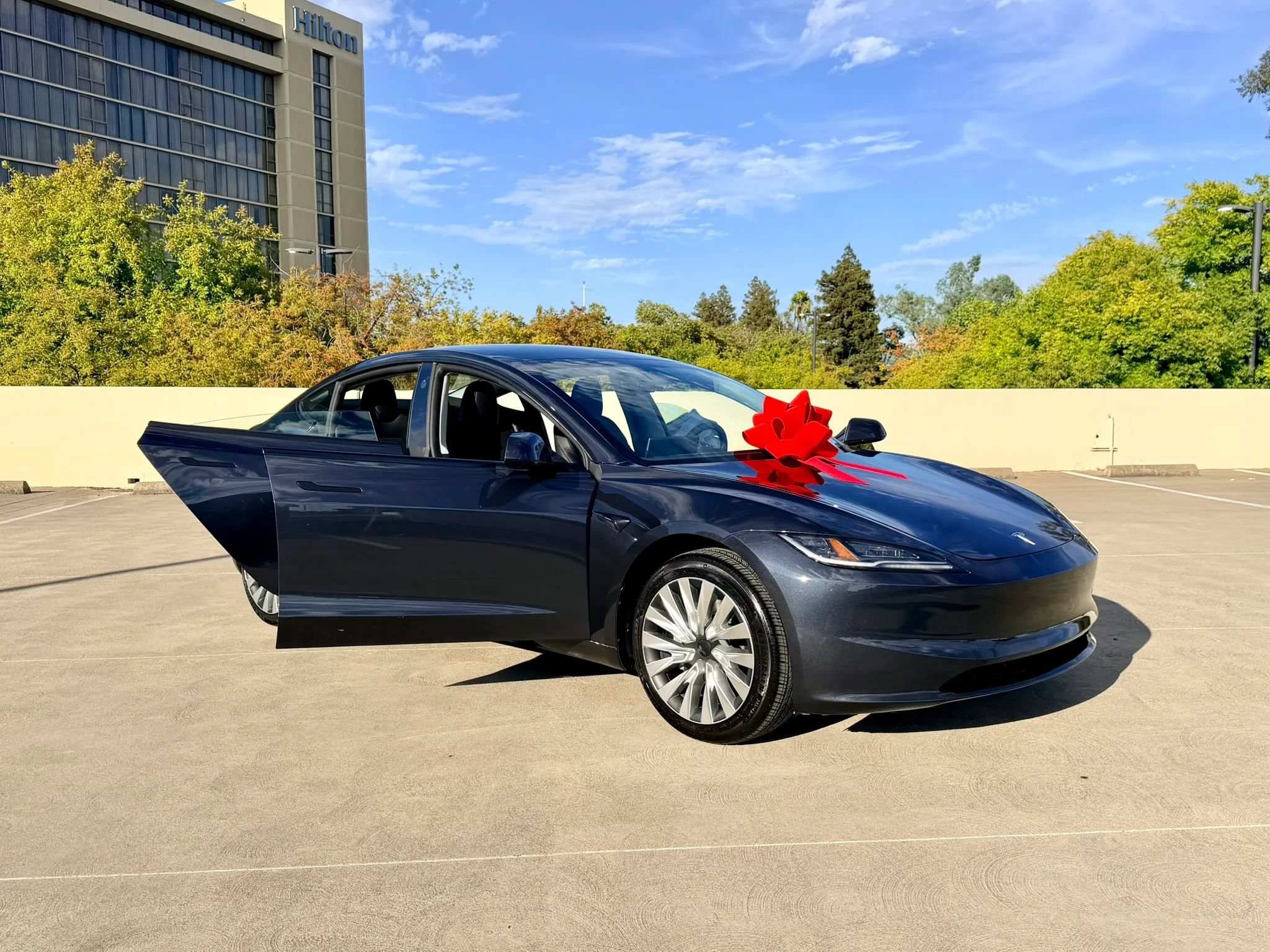 Used 2025 Tesla Model 3 Long Range RWD image 59