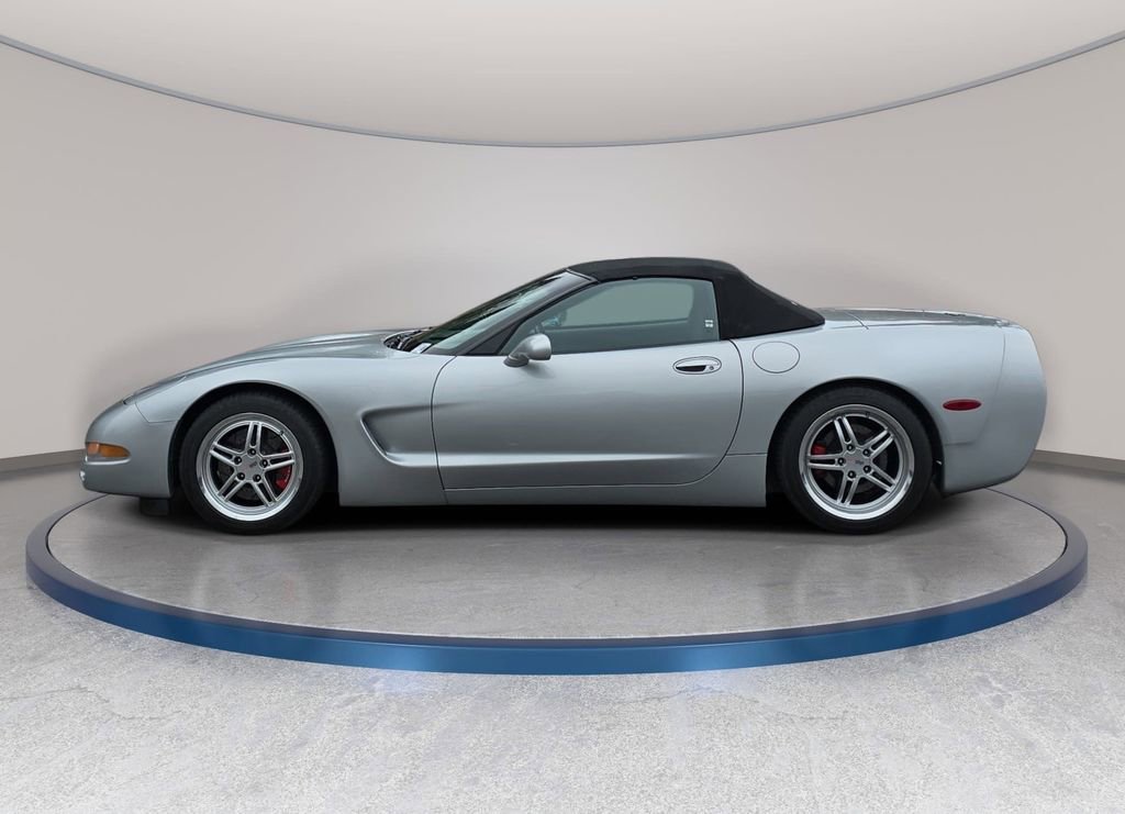 Used 2000 Chevrolet Corvette Convertible w/ Memory Pkg image 9