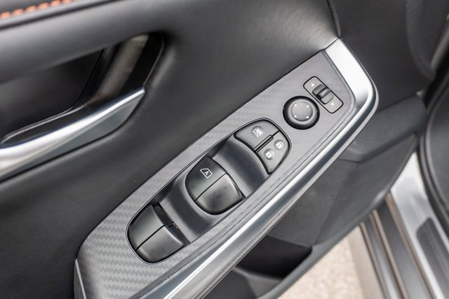 Certified 2023 Nissan Sentra SR FWD image 19