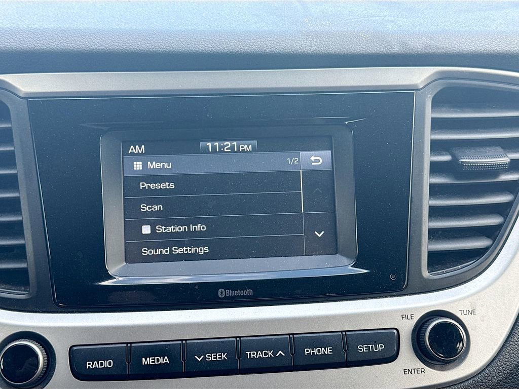 Used 2022 Hyundai Accent SE image 14