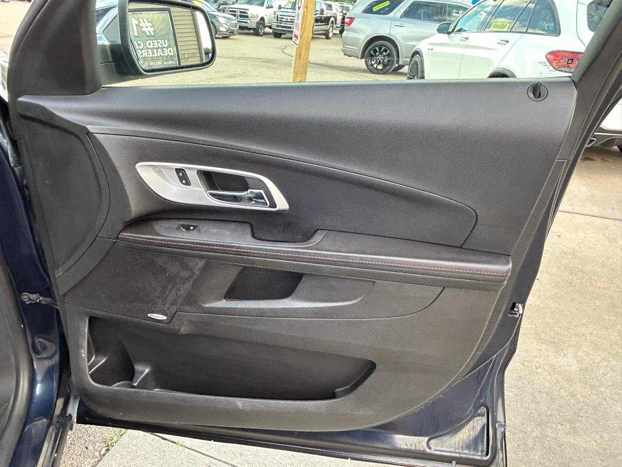 Used 2015 Chevrolet Equinox LTZ AWD/4WD image 16