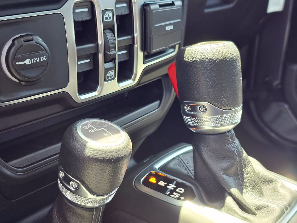 New 2026 Jeep Gladiator Sport AWD/4WD image 15