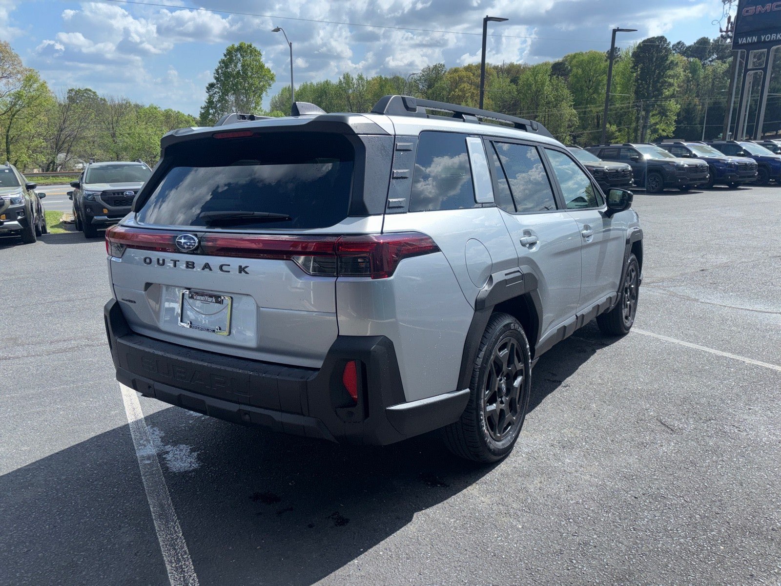 New 2026 Subaru Outback Limited AWD/4WD image 3