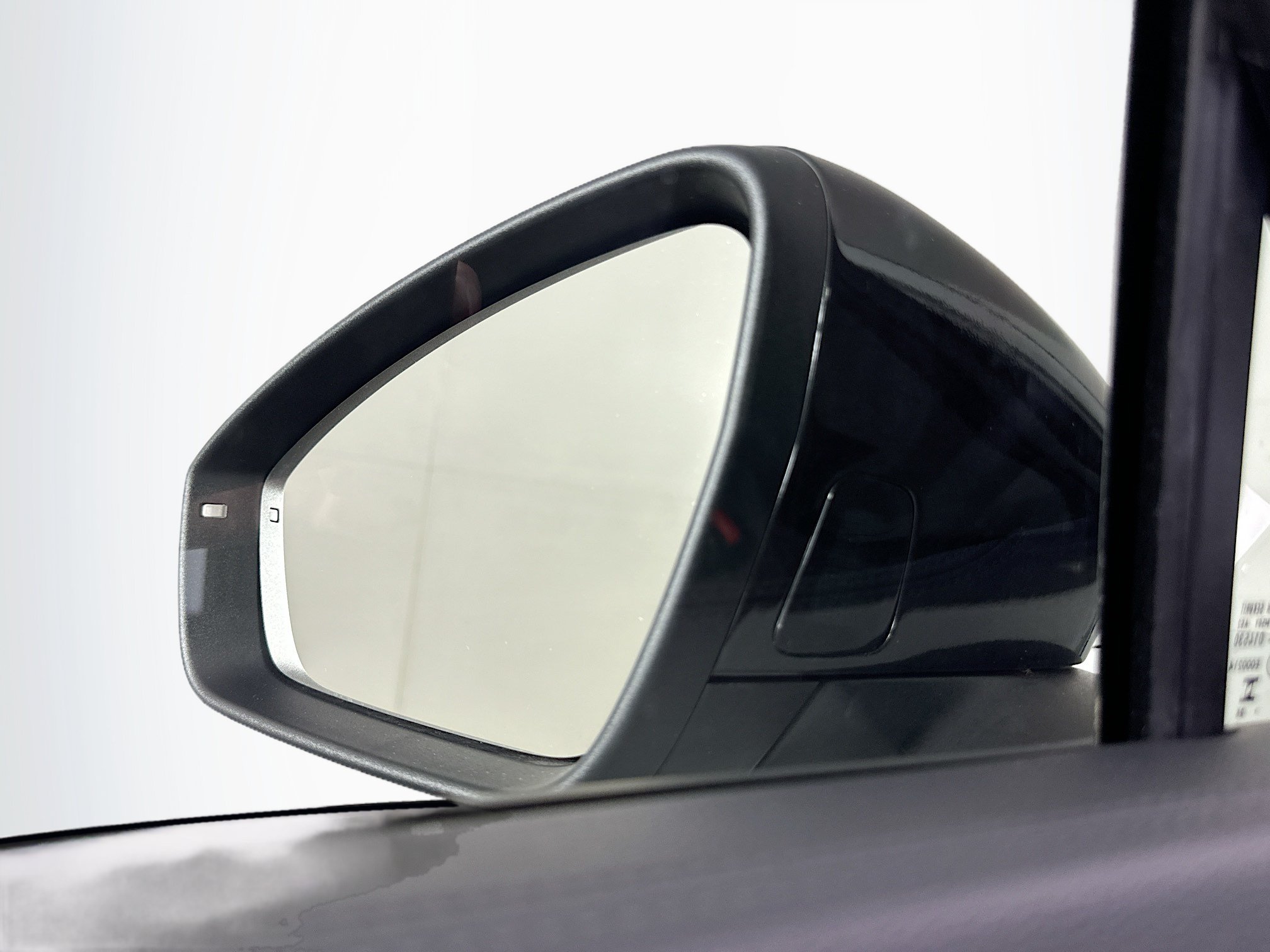 Used 2025 Volkswagen Tiguan S FWD image 16