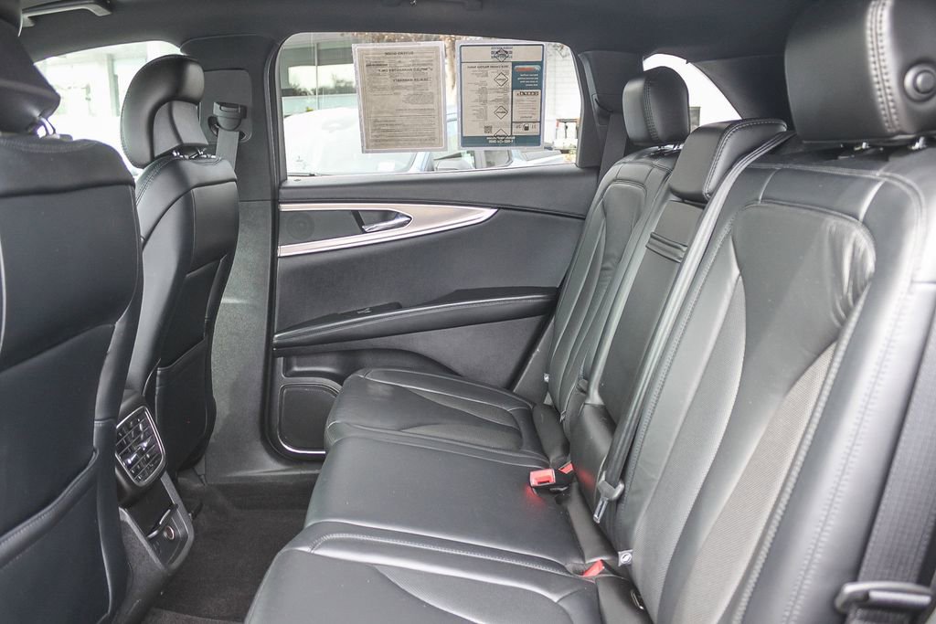 Used 2019 Lincoln Nautilus Select w/ Cargo Utility Package image 23