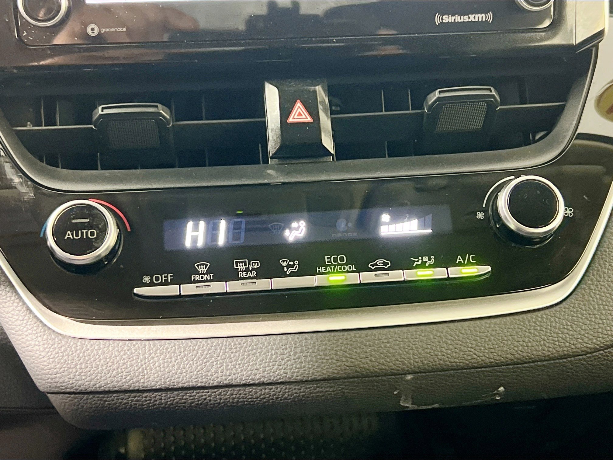 Used 2021 Toyota Corolla LE image 26