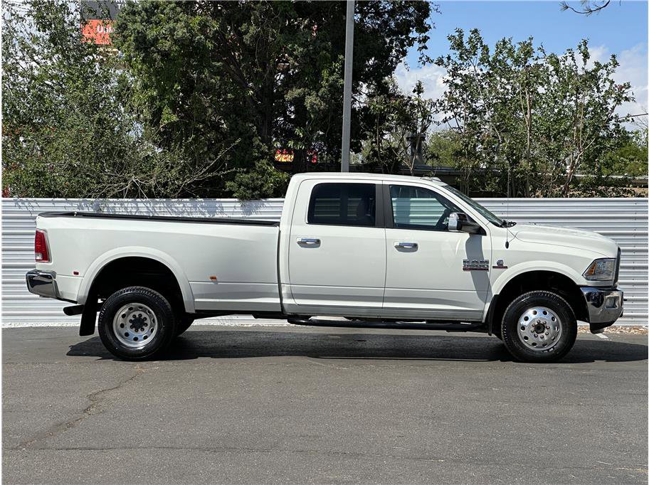 Used 2018 RAM 3500 Laramie AWD/4WD image 9