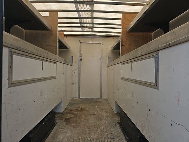 Used 2023 Ford Transit 350 DRW image 3