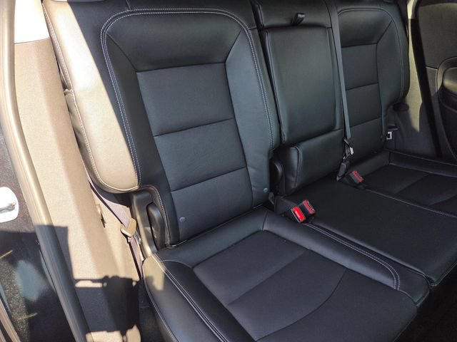 Used 2023 GMC Terrain SLT w/ Elevation Edition FWD image 21