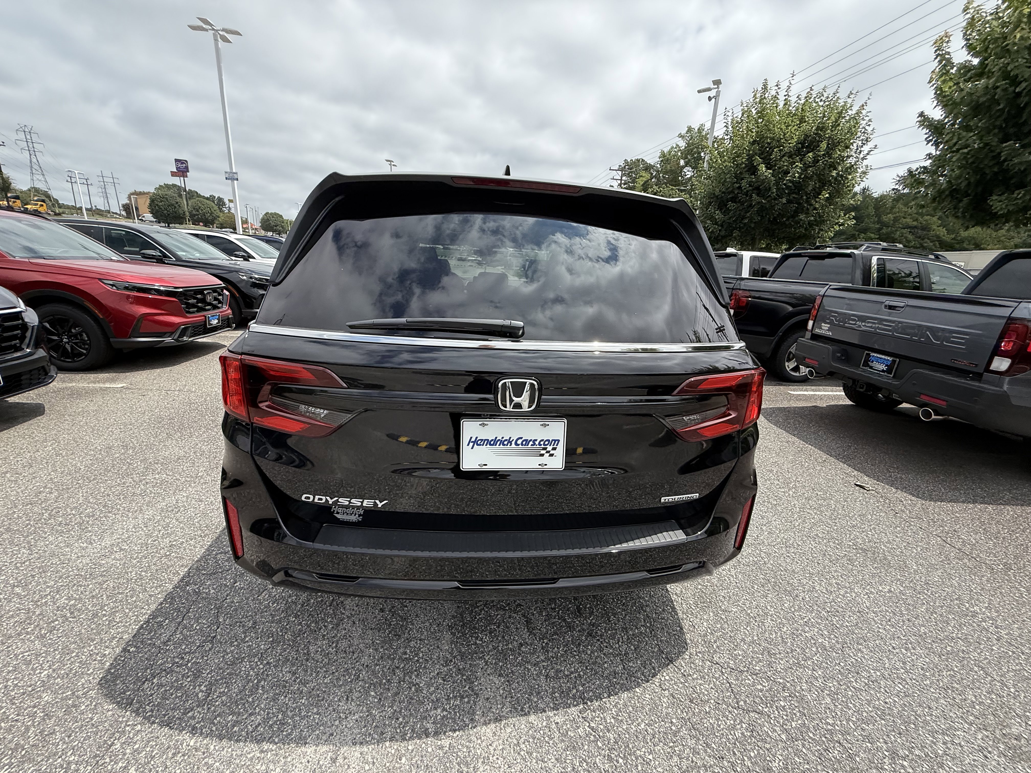 New 2026 Honda Odyssey Touring image 9