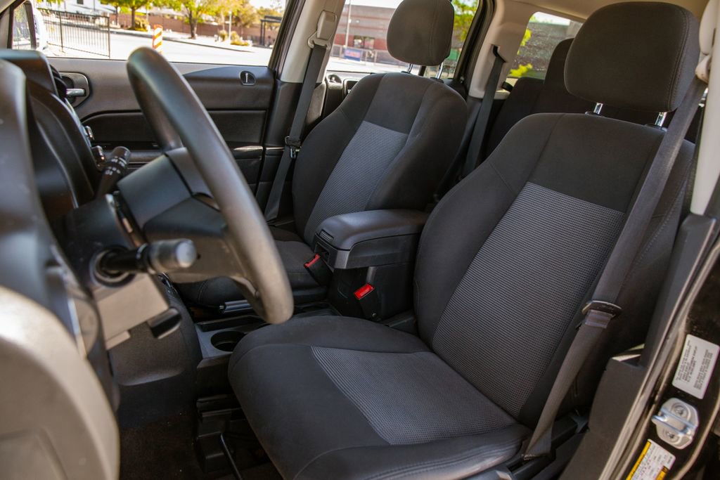 Used 2015 Jeep Patriot Sport w/ Power Value Group FWD image 12