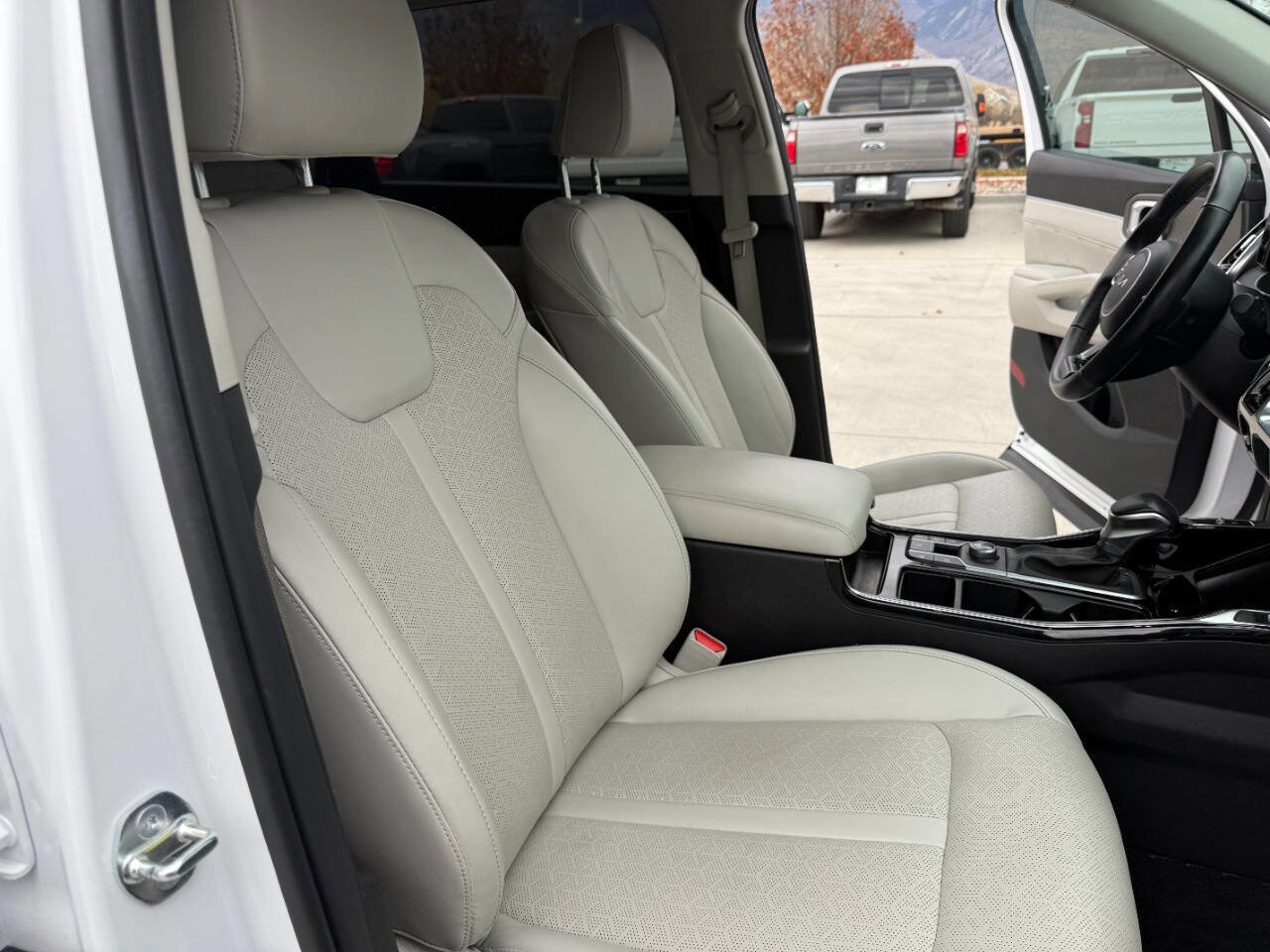 Used 2023 Kia Sorento SX image 26