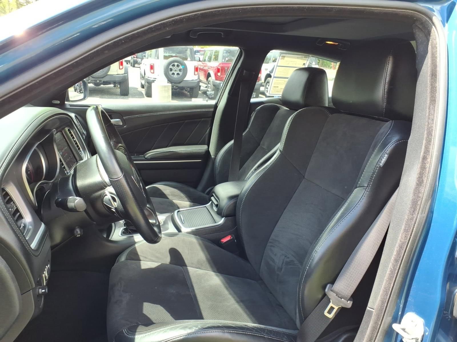 Used 2020 Dodge Charger R/T w/ Plus Group RWD image 15