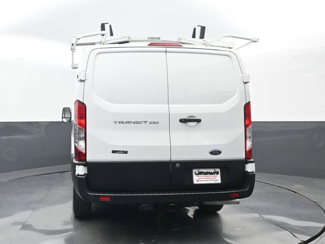 Used 2022 Ford Transit 250 Low Roof RWD image 17