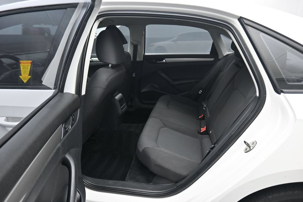 Used 2012 Volkswagen Passat 2.5 S FWD image 27