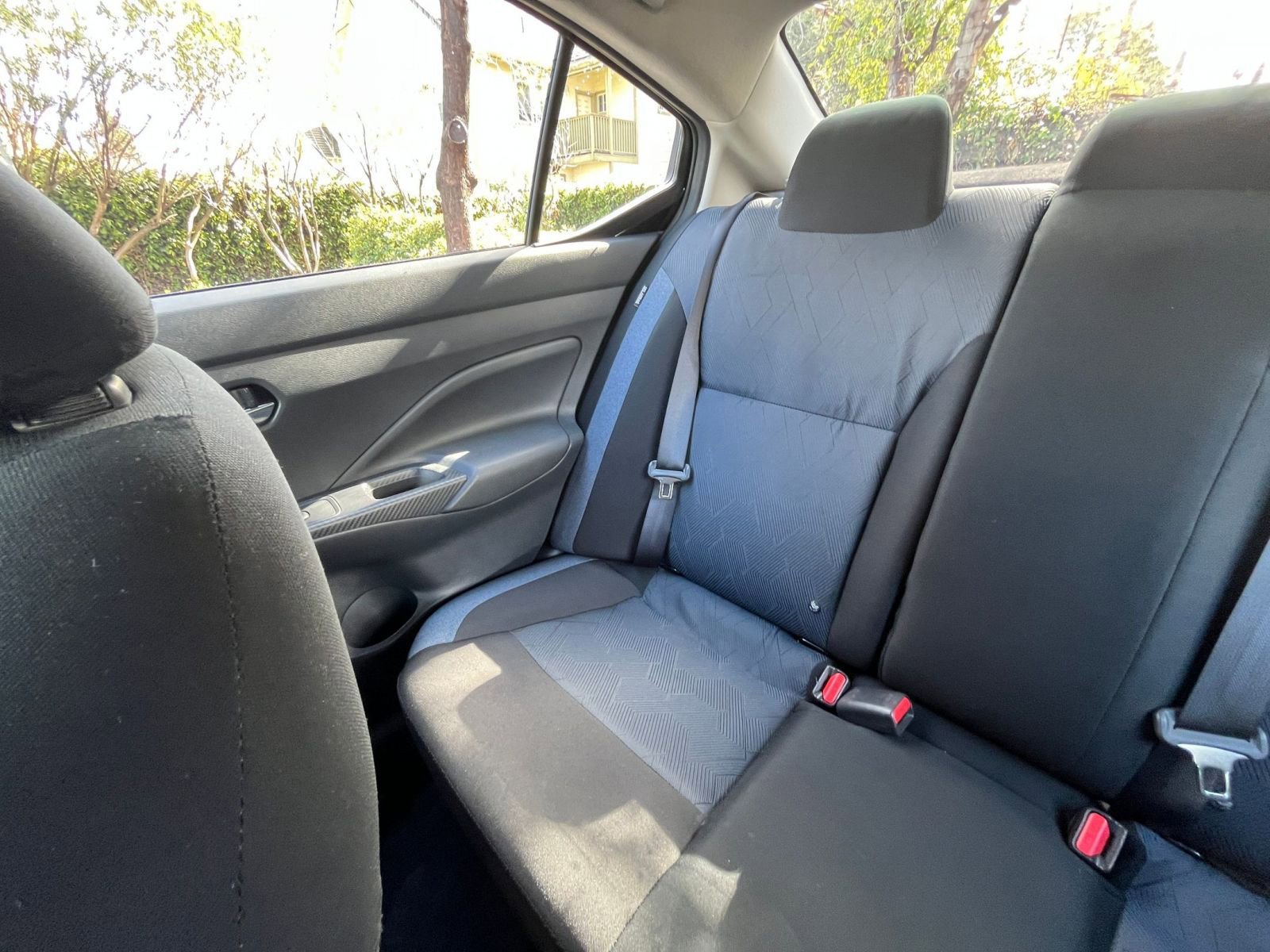 Used 2025 Nissan Versa SV image 37