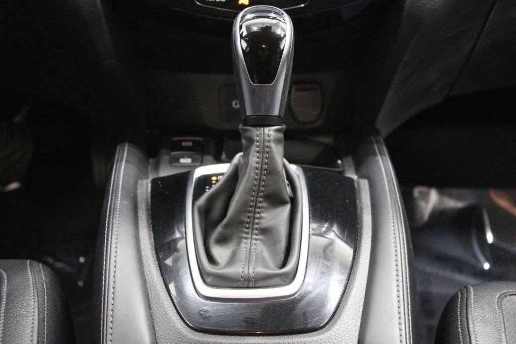 Used 2020 Nissan Rogue SL image 41