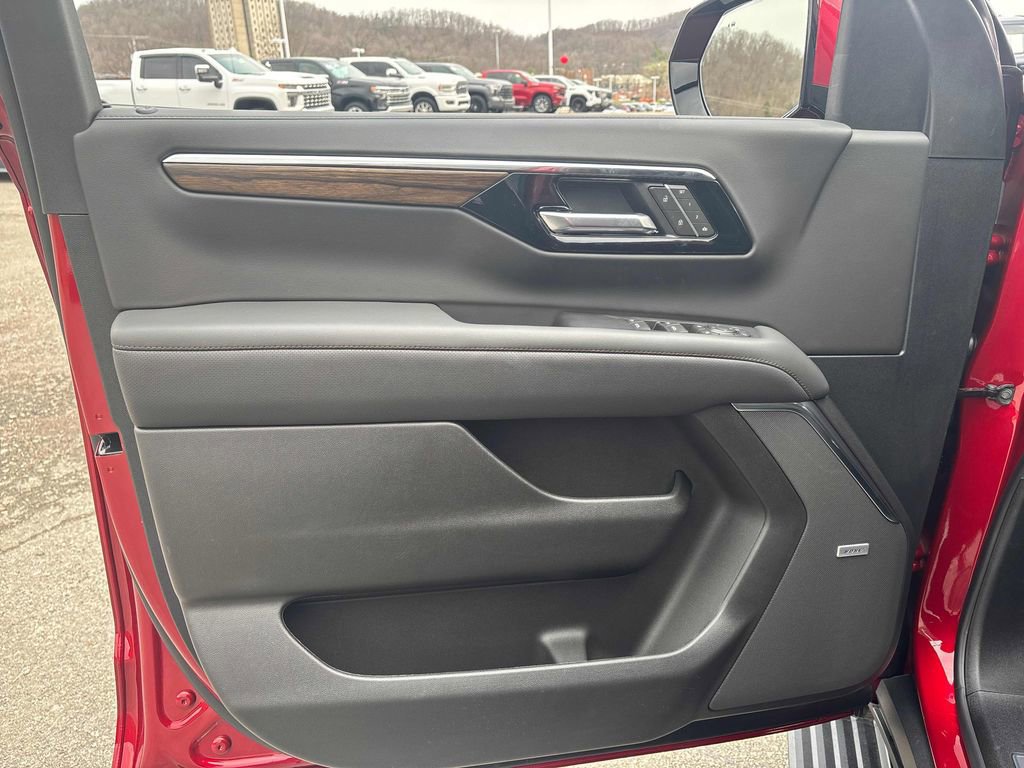 New 2026 Chevrolet Tahoe High Country image 9