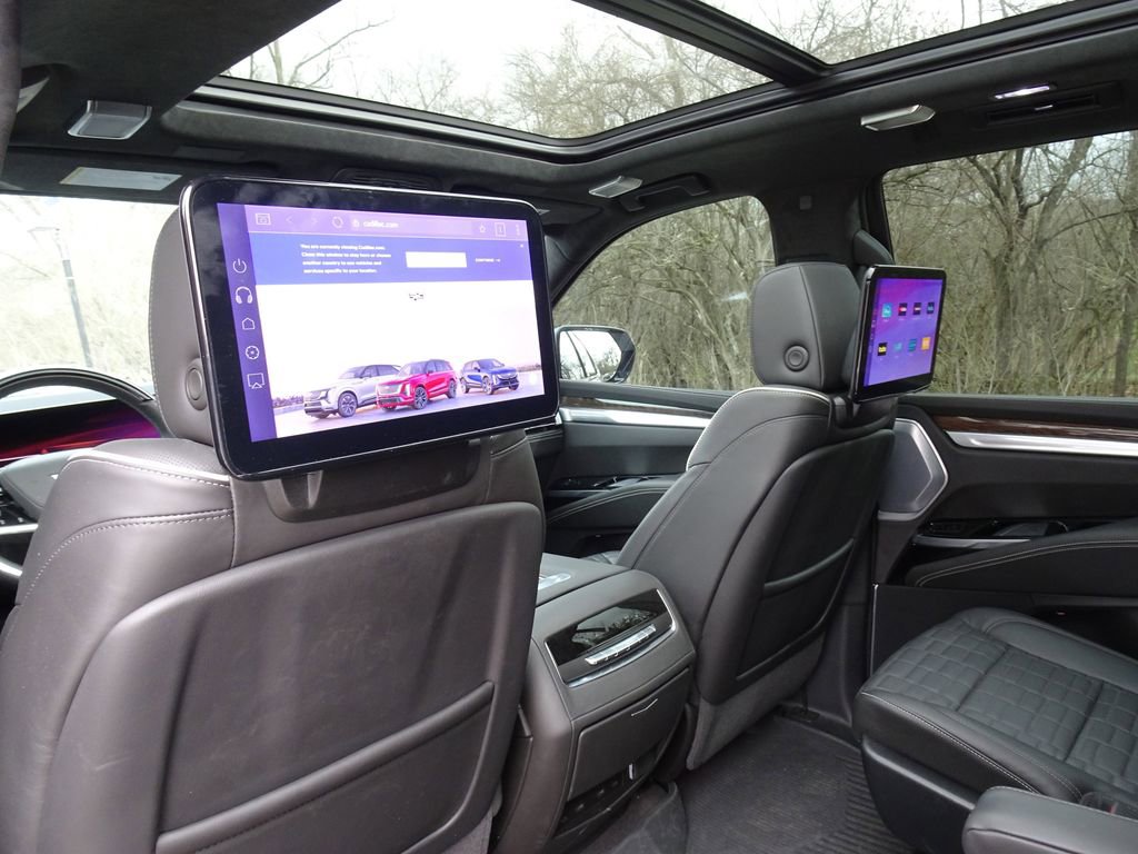 Certified 2025 Cadillac Escalade Sport Platinum w/ LPO, Floor Liner Package image 15