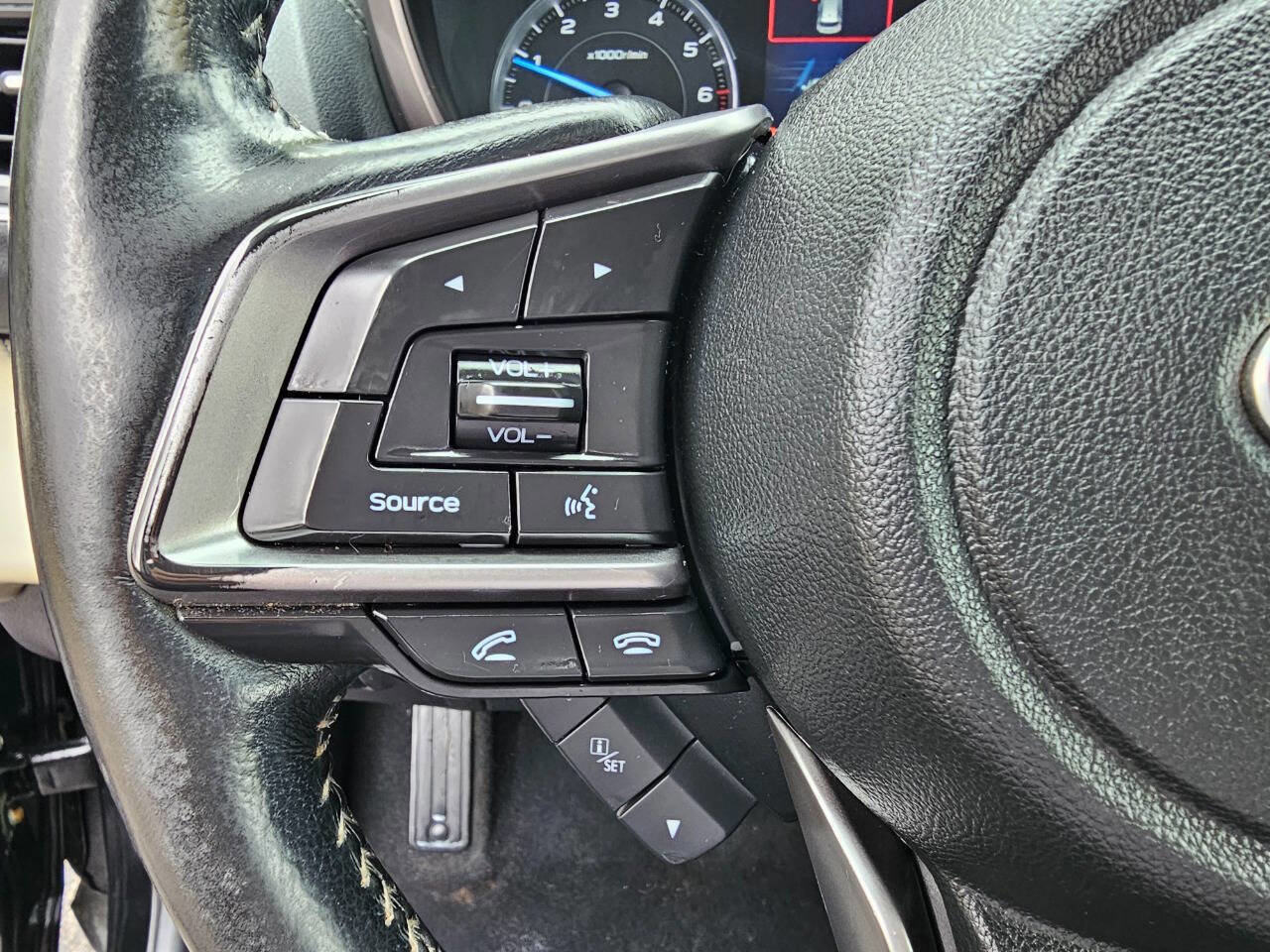 Used 2019 Subaru Ascent Limited image 21