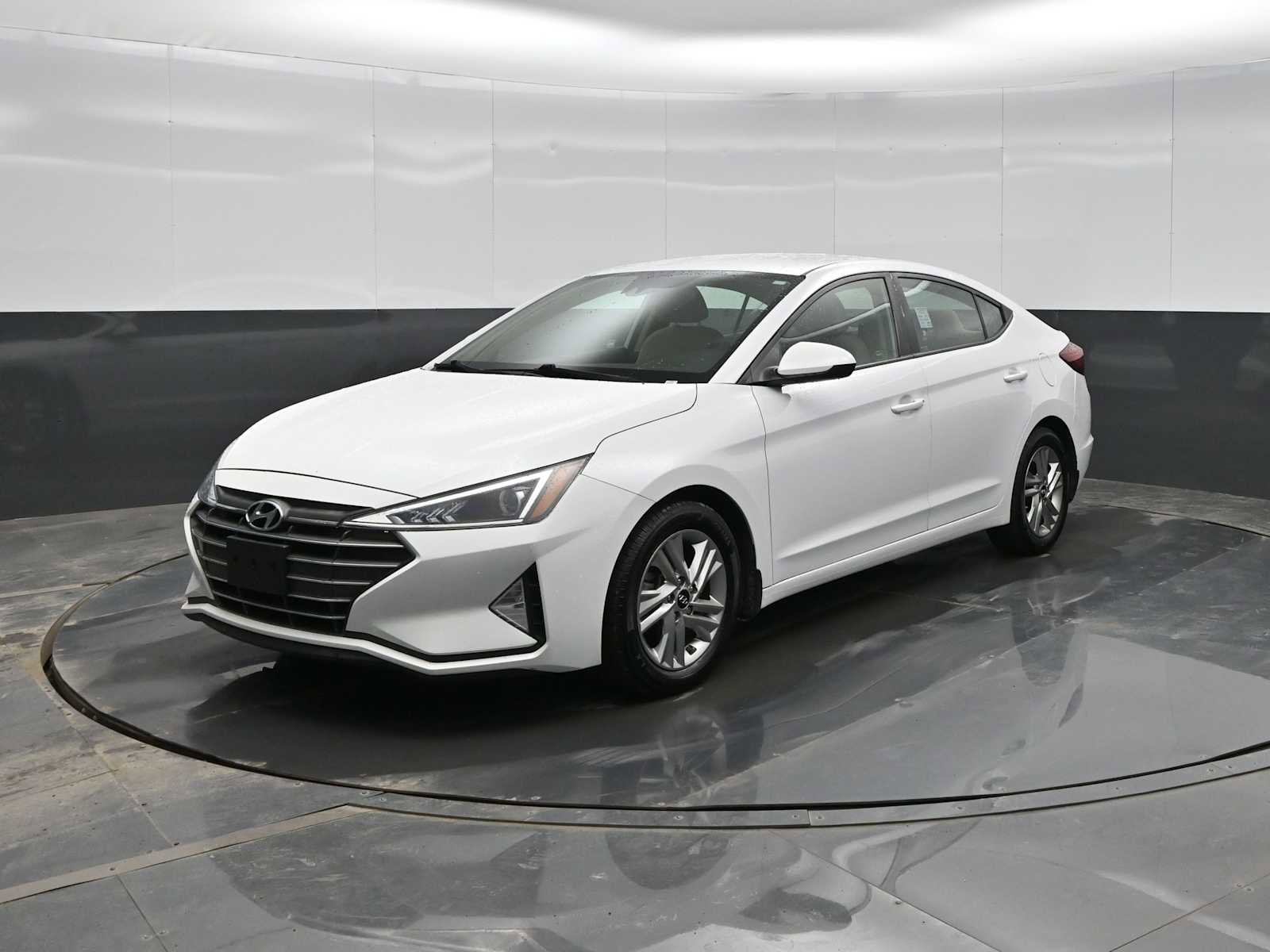 Used 2020 Hyundai Elantra SEL image 4