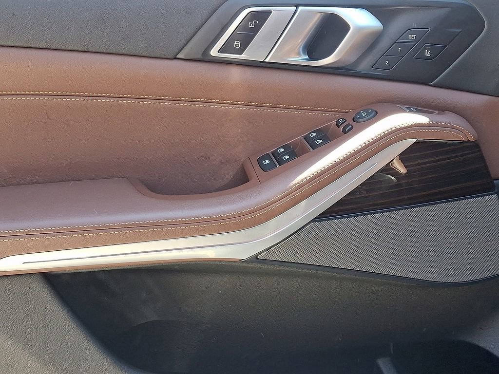 Used 2024 BMW X5 xDrive40i w/ M Sport Package image 13