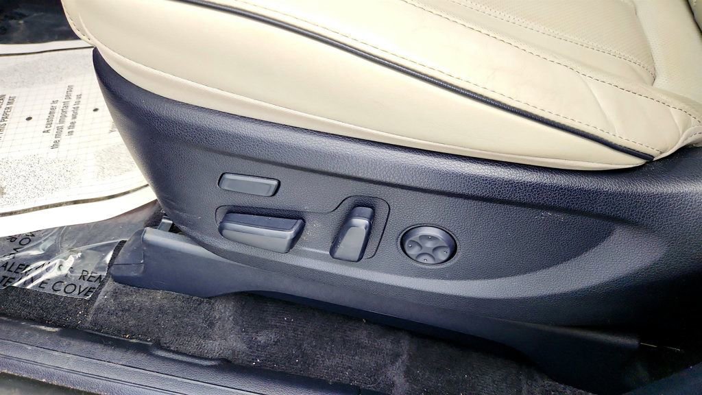 Used 2022 Hyundai Palisade Limited AWD/4WD image 12