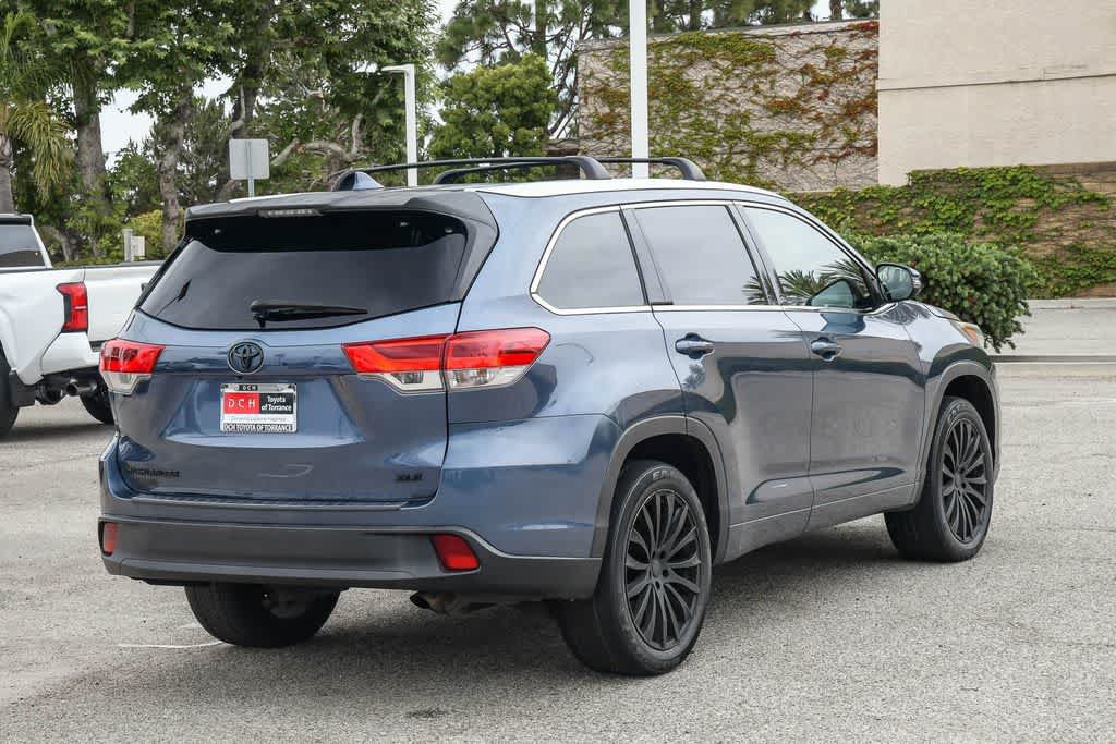 Used 2017 Toyota Highlander XLE FWD image 9