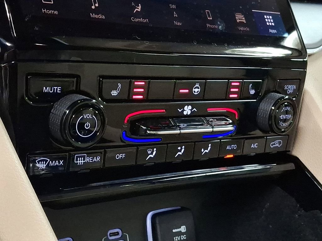 Used 2022 Jeep Grand Cherokee L Limited image 13