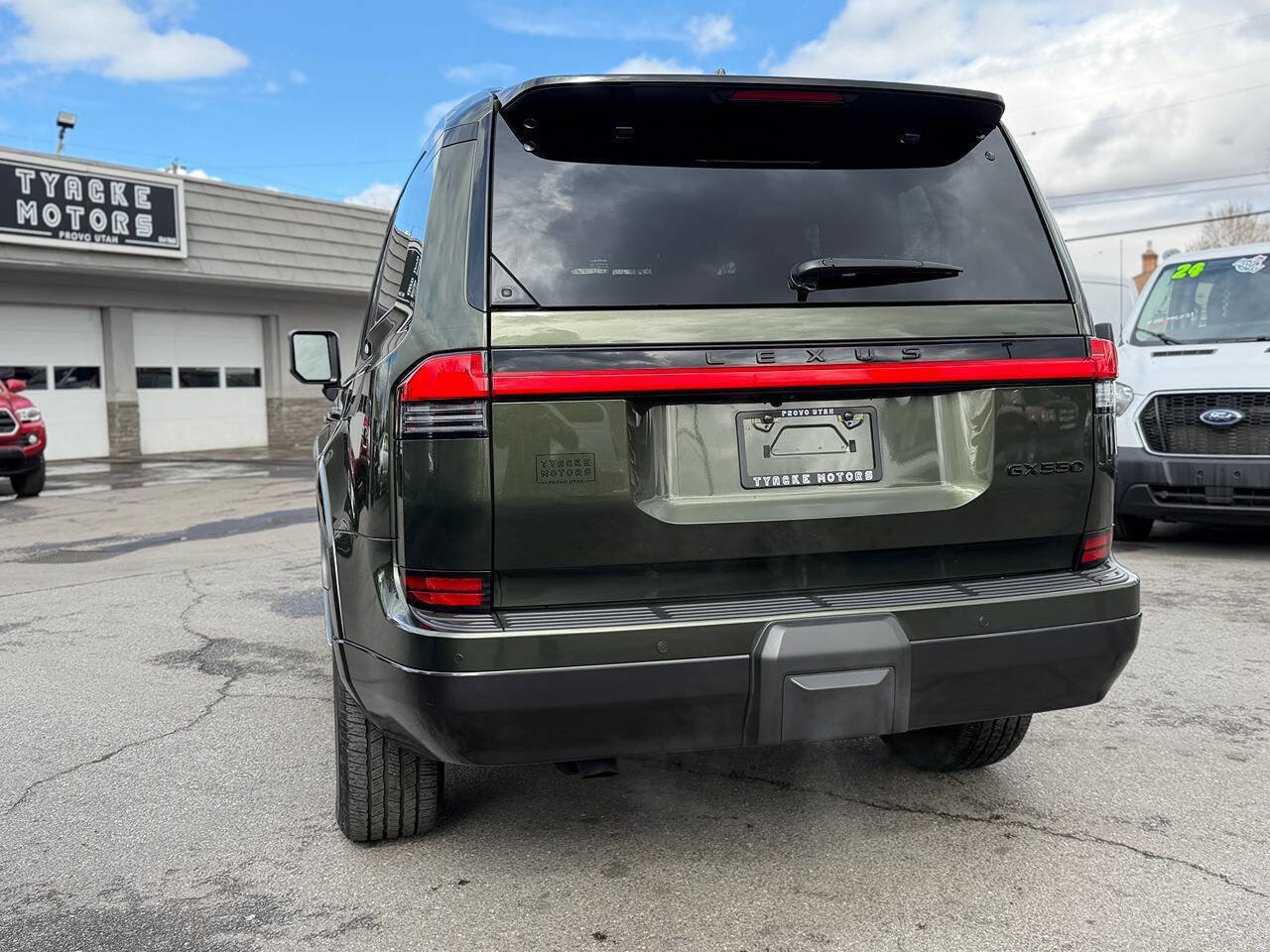 Used 2025 Lexus GX 550 w/ Accessory Package (31) image 11