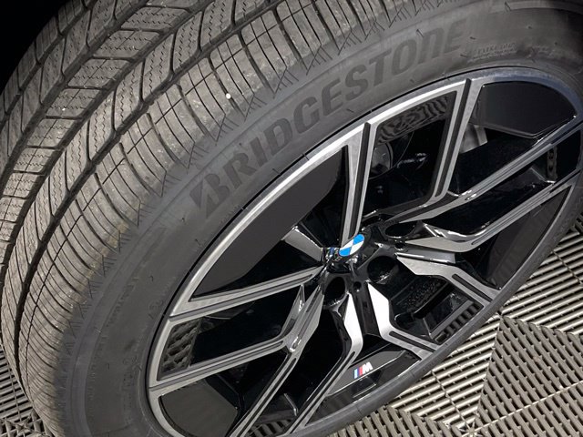 Used 2025 BMW 750e xDrive AWD/4WD image 53