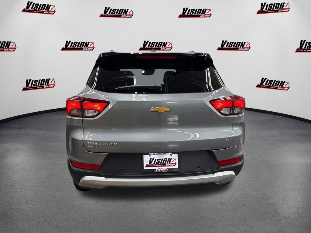 Used 2025 Chevrolet TrailBlazer LT w/ Convenience Package image 6