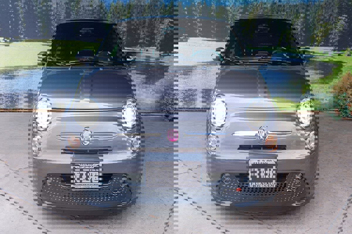 Used 2017 FIAT 500 e image 2