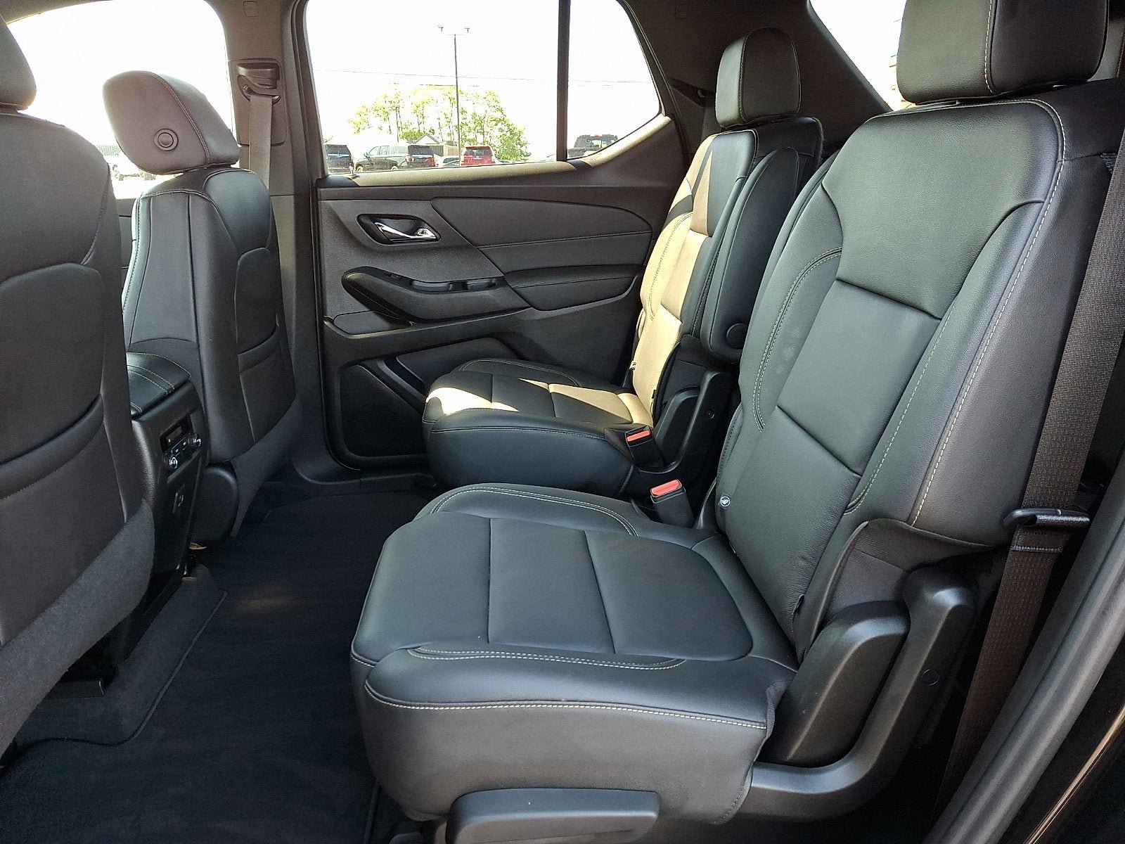 Used 2023 Chevrolet Traverse LT AWD/4WD image 10