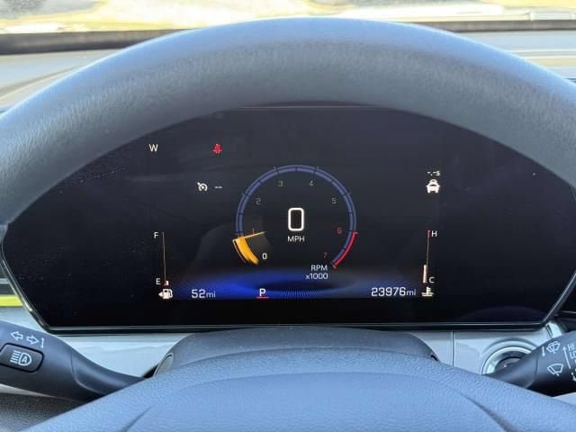 Used 2025 Chevrolet Trax LT FWD image 14