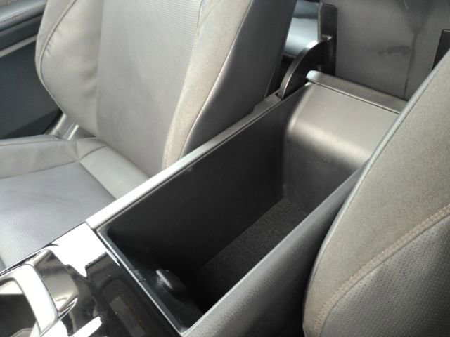 Used 2025 Toyota Camry XLE FWD image 46