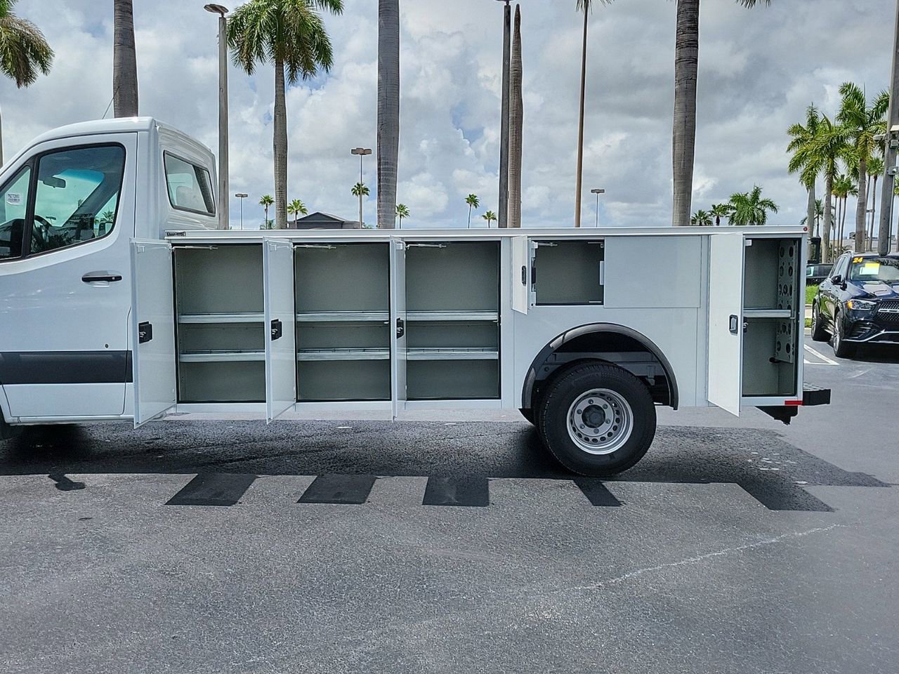 New 2023 Mercedes-Benz Sprinter 4500 image 7