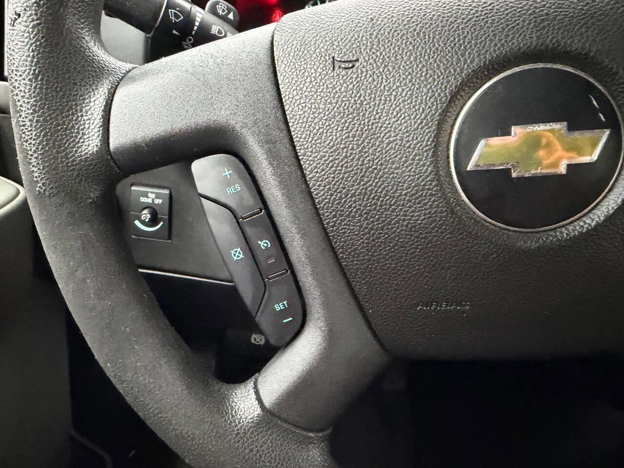 Used 2017 Chevrolet Express 2500 Extended image 12