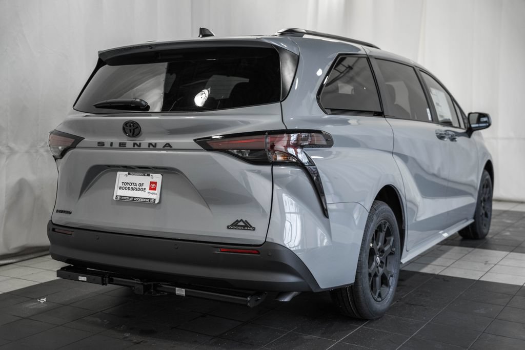 New 2026 Toyota Sienna XLE Woodland Edition AWD/4WD image 4
