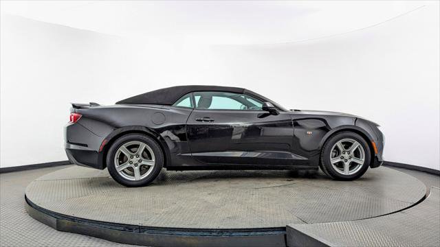 Used 2020 Chevrolet Camaro LT image 34
