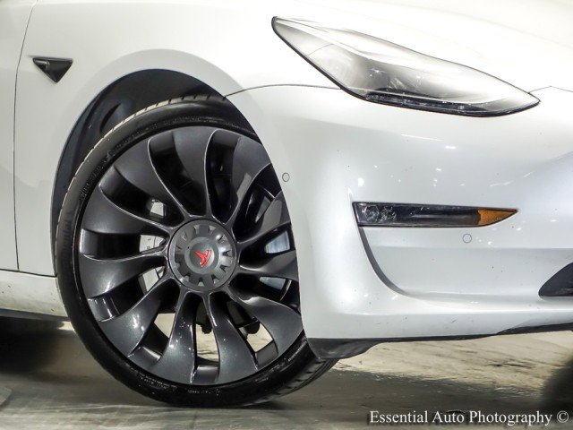 Used 2022 Tesla Model 3 Long Range AWD/4WD image 3